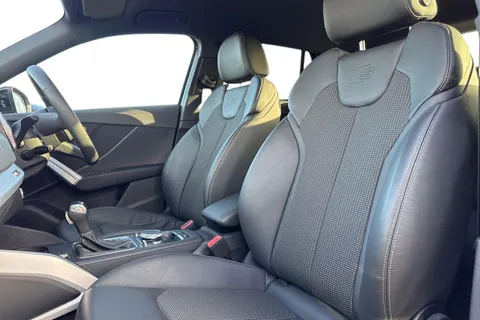 GJ74FDN Audi Q2 S line 35 TFSI 150 PS S tronic Thumbnail #17