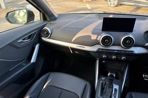 GJ74FDN Audi Q2 S line 35 TFSI 150 PS S tronic Thumbnail #21