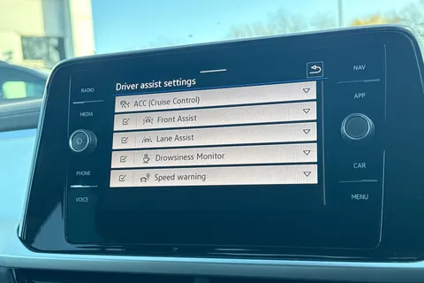 AP25JWK Volkswagen T-Roc 1.5 TSI Match 5dr DSG | Rear Camera | App Connect Thumbnail #29