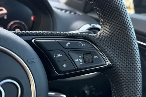 GJ74FDN Audi Q2 S line 35 TFSI 150 PS S tronic Thumbnail #34