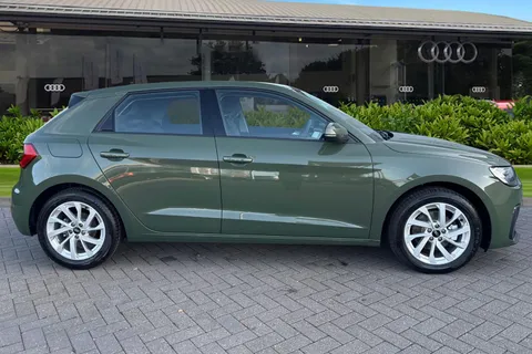 Audi A1 1.0 TFSI 30 Sport Sportback Euro 6 (s/s) 5dr Thumbnail #4