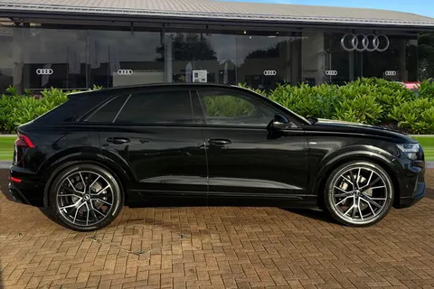 SO71HGD Audi Q8 Black Edition 55 TFSI quattro 340 PS tiptronic Thumbnail #4