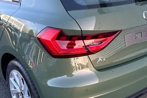 Audi A1 1.0 TFSI 30 Sport Sportback Euro 6 (s/s) 5dr Thumbnail #8