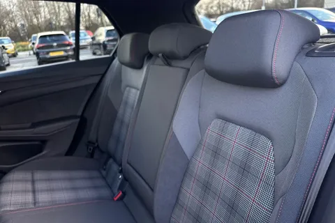 KP75HNF Volkswagen Golf 2.0 TSI 265 GTI 5dr DSG Thumbnail #20