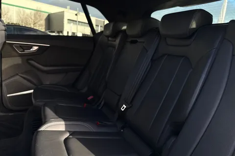 SO71HGD Audi Q8 Black Edition 55 TFSI quattro 340 PS tiptronic Thumbnail #20