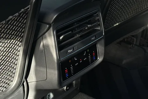 SO71HGD Audi Q8 Black Edition 55 TFSI quattro 340 PS tiptronic Thumbnail #30