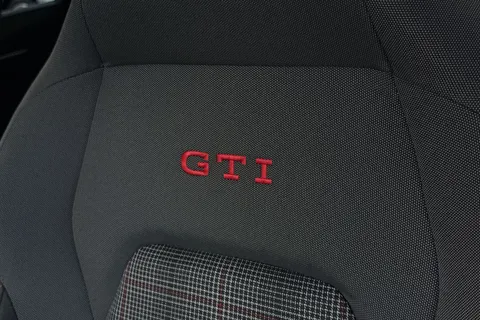 KP75HNF Volkswagen Golf 2.0 TSI 265 GTI 5dr DSG Thumbnail #34