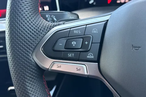 KP75HNF Volkswagen Golf 2.0 TSI 265 GTI 5dr DSG Thumbnail #35