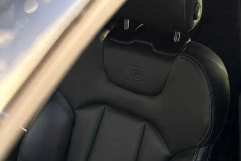 SO71HGD Audi Q8 Black Edition 55 TFSI quattro 340 PS tiptronic Thumbnail #32