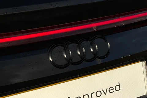 SO71HGD Audi Q8 Black Edition 55 TFSI quattro 340 PS tiptronic Thumbnail #52
