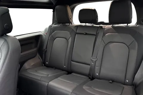 KT73NXR Land Rover Defender 90 3.0 D250 X-Dynamic HSE 3dr Thumbnail #4