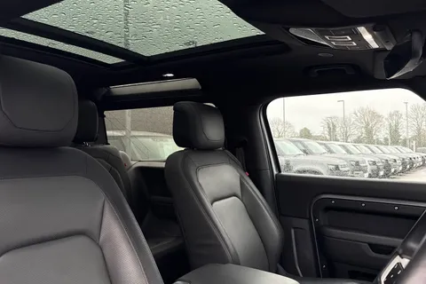 KT73NXR Land Rover Defender 90 3.0 D250 X-Dynamic HSE 3dr Thumbnail #21