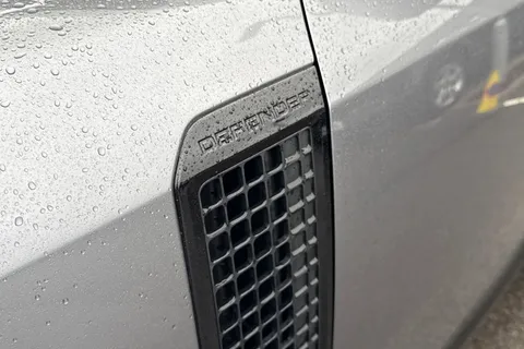 KT73NXR Land Rover Defender 90 3.0 D250 X-Dynamic HSE 3dr Thumbnail #31