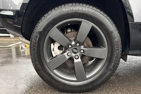 KT73NXR Land Rover Defender 90 3.0 D250 X-Dynamic HSE 3dr Thumbnail #32