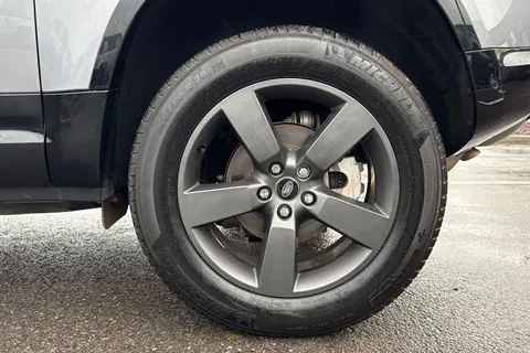 KT73NXR Land Rover Defender 90 3.0 D250 X-Dynamic HSE 3dr Thumbnail #33