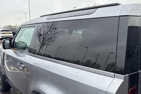 KT73NXR Land Rover Defender 90 3.0 D250 X-Dynamic HSE 3dr Thumbnail #37