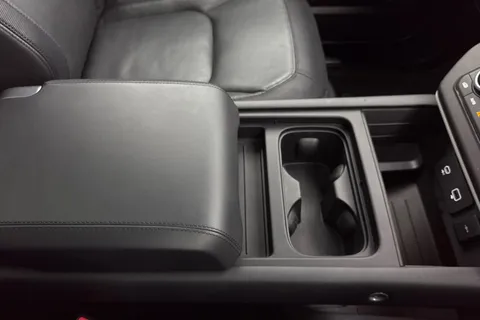 KT73NXR Land Rover Defender 90 3.0 D250 X-Dynamic HSE 3dr Thumbnail #49