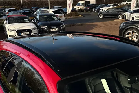 RJ23UCT Porsche Taycan Performance Plus 93.4kWh 4 Cross Turismo Auto 4WD 5dr (11kW Charger) Thumbnail #54