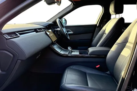 KP24LFG Land Rover Range Rover Velar 2.0 D200 Dynamic SE 5dr Thumbnail #4