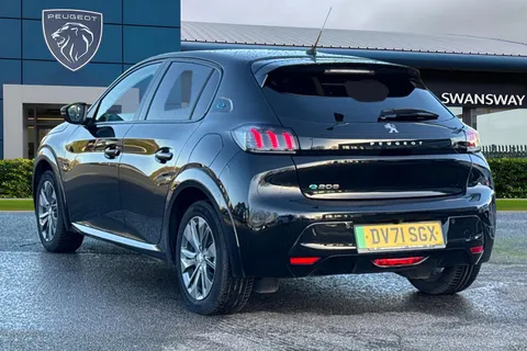 DV71SGX PEUGEOT e-208 50kWh Allure Premium Auto 5dr Thumbnail #2