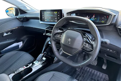 DV71SGX PEUGEOT e-208 50kWh Allure Premium Auto 5dr Thumbnail #13