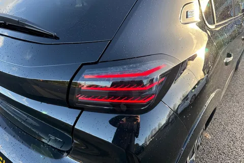 DA75GMX PEUGEOT e-208 51kWh GT Premium Auto 5dr (7.4kW Charger) Thumbnail #15