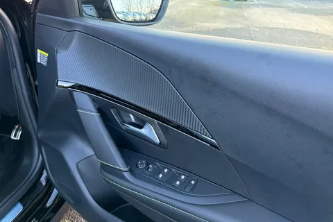 DA75GMX PEUGEOT e-208 51kWh GT Premium Auto 5dr (7.4kW Charger) Thumbnail #17