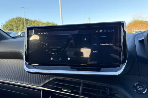 DA75GMX PEUGEOT e-208 51kWh GT Premium Auto 5dr (7.4kW Charger) Thumbnail #18