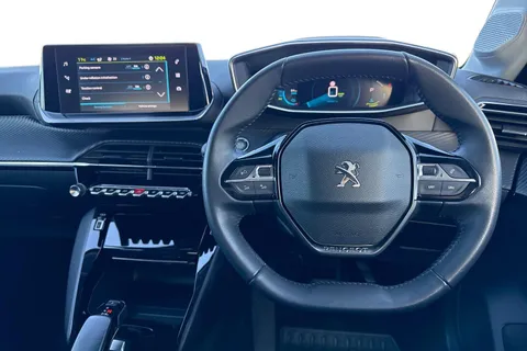 DV71SGX PEUGEOT e-208 50kWh Allure Premium Auto 5dr Thumbnail #17