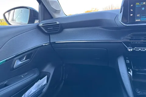 DV71SGX PEUGEOT e-208 50kWh Allure Premium Auto 5dr Thumbnail #19