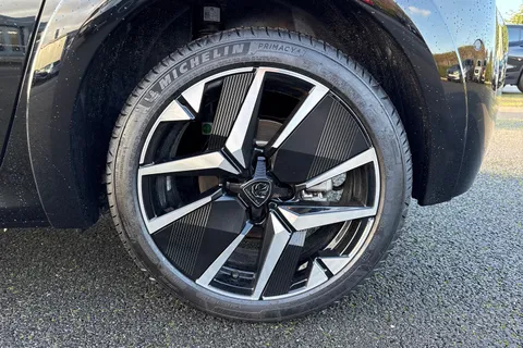 DA75GMX PEUGEOT e-208 51kWh GT Premium Auto 5dr (7.4kW Charger) Thumbnail #22