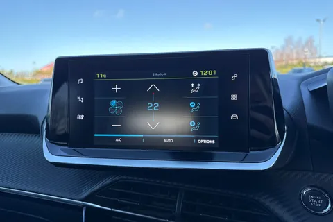 DV71SGX PEUGEOT e-208 50kWh Allure Premium Auto 5dr Thumbnail #21