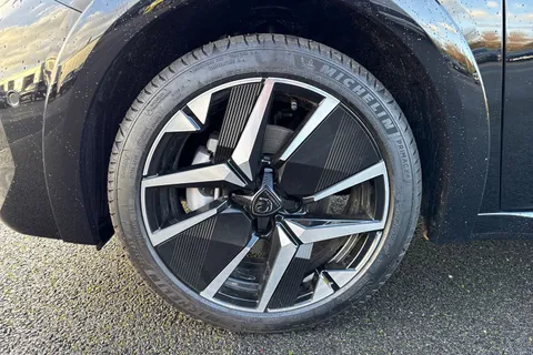 DA75GMX PEUGEOT e-208 51kWh GT Premium Auto 5dr (7.4kW Charger) Thumbnail #23