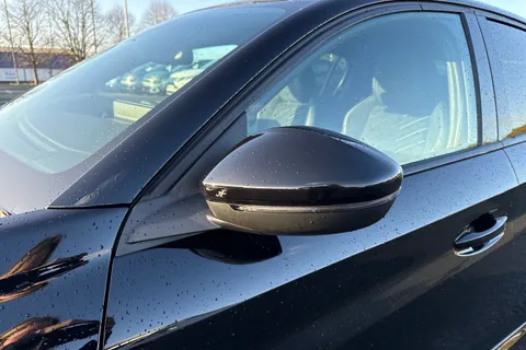 DA75GMX PEUGEOT e-208 51kWh GT Premium Auto 5dr (7.4kW Charger) Thumbnail #27