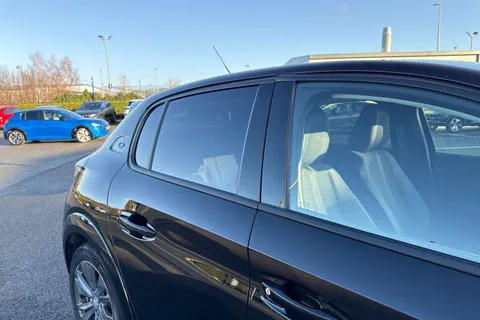 DV71SGX PEUGEOT e-208 50kWh Allure Premium Auto 5dr Thumbnail #33