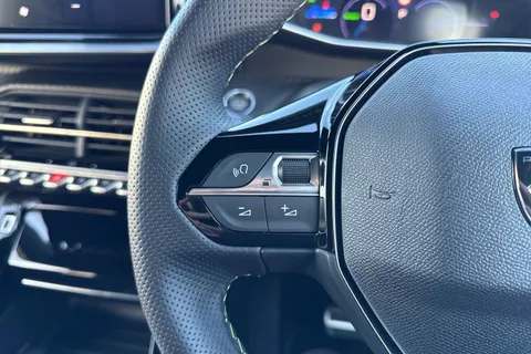 DA75GMX PEUGEOT e-208 51kWh GT Premium Auto 5dr (7.4kW Charger) Thumbnail #39