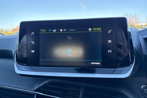 DV71SGX PEUGEOT e-208 50kWh Allure Premium Auto 5dr Thumbnail #48