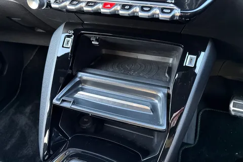 DA75GMX PEUGEOT e-208 51kWh GT Premium Auto 5dr (7.4kW Charger) Thumbnail #58