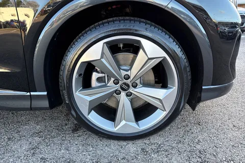 9 of 59 for Audi Q4 e-tron 40 Black Edition Auto 5dr 82kWh