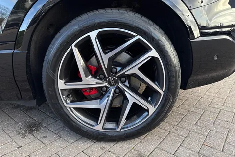  Audi Q6 E-Tron 100kWh Edition 1 Sportback Auto quattro 5dr Thumbnail #12