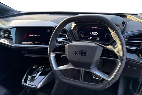 17 of 59 for Audi Q4 e-tron 40 Black Edition Auto 5dr 82kWh