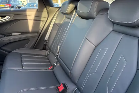 18 of 59 for Audi Q4 e-tron 40 Black Edition Auto 5dr 82kWh