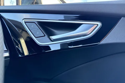 20 of 59 for Audi Q4 e-tron 40 Black Edition Auto 5dr 82kWh