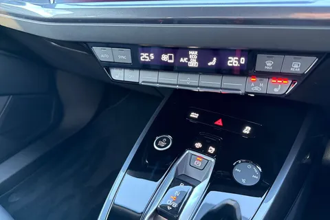 21 of 59 for Audi Q4 e-tron 40 Black Edition Auto 5dr 82kWh