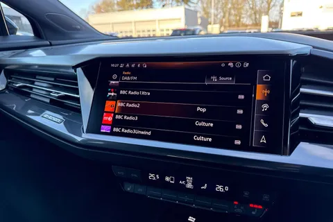 34 of 59 for Audi Q4 e-tron 40 Black Edition Auto 5dr 82kWh