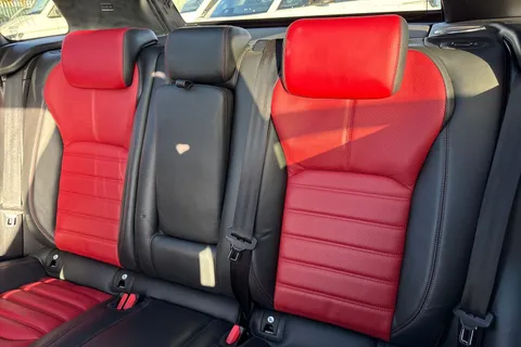 VX68WBF Land Rover Range Rover Evoque 2.0 eD4 HSE Dynamic FWD Euro 6 (s/s) 5dr Thumbnail #15