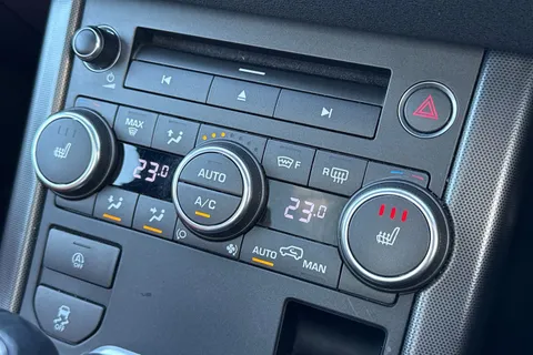 VX68WBF Land Rover Range Rover Evoque 2.0 eD4 HSE Dynamic FWD Euro 6 (s/s) 5dr Thumbnail #20