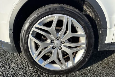 VX68WBF Land Rover Range Rover Evoque 2.0 eD4 HSE Dynamic FWD Euro 6 (s/s) 5dr Thumbnail #24