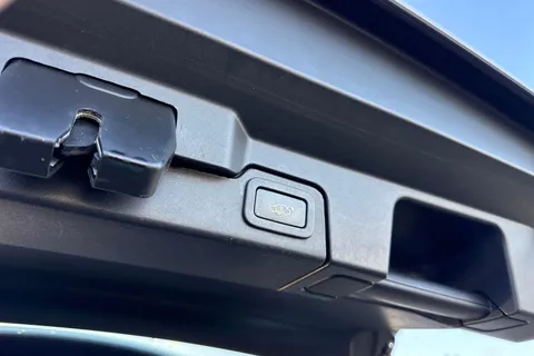 VX68WBF Land Rover Range Rover Evoque 2.0 eD4 HSE Dynamic FWD Euro 6 (s/s) 5dr Thumbnail #29