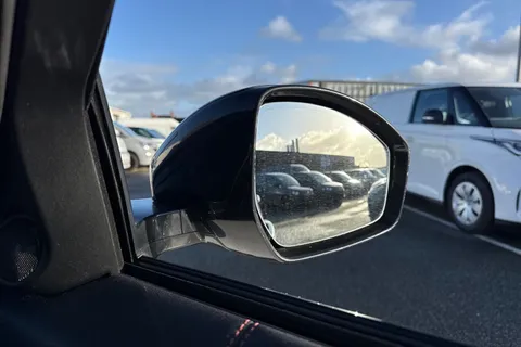 VX68WBF Land Rover Range Rover Evoque 2.0 eD4 HSE Dynamic FWD Euro 6 (s/s) 5dr Thumbnail #40